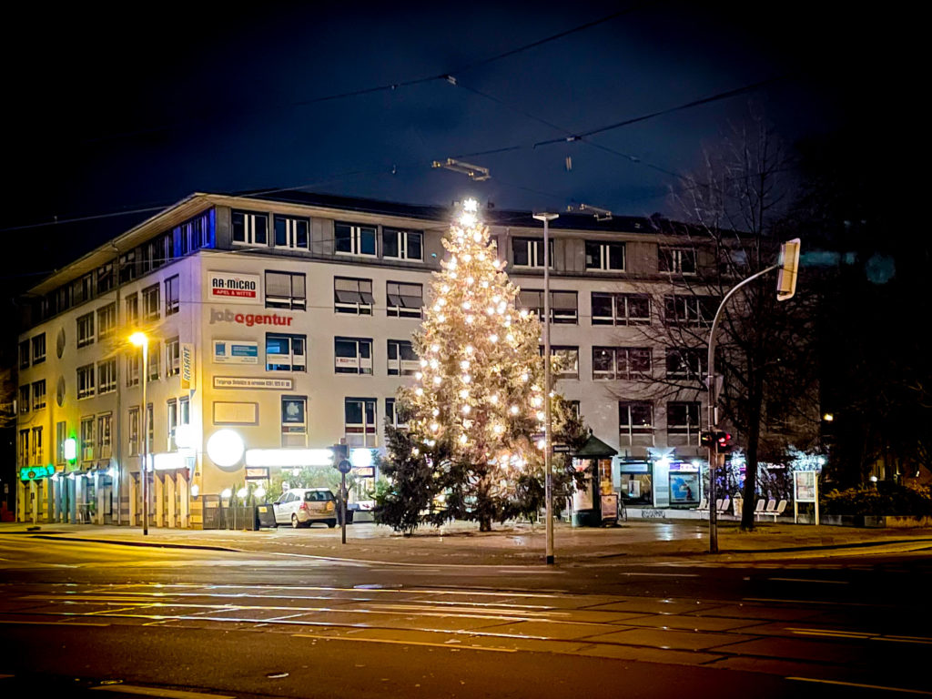 Weihnachtstanne auf dem Wilhelmstädter Platz